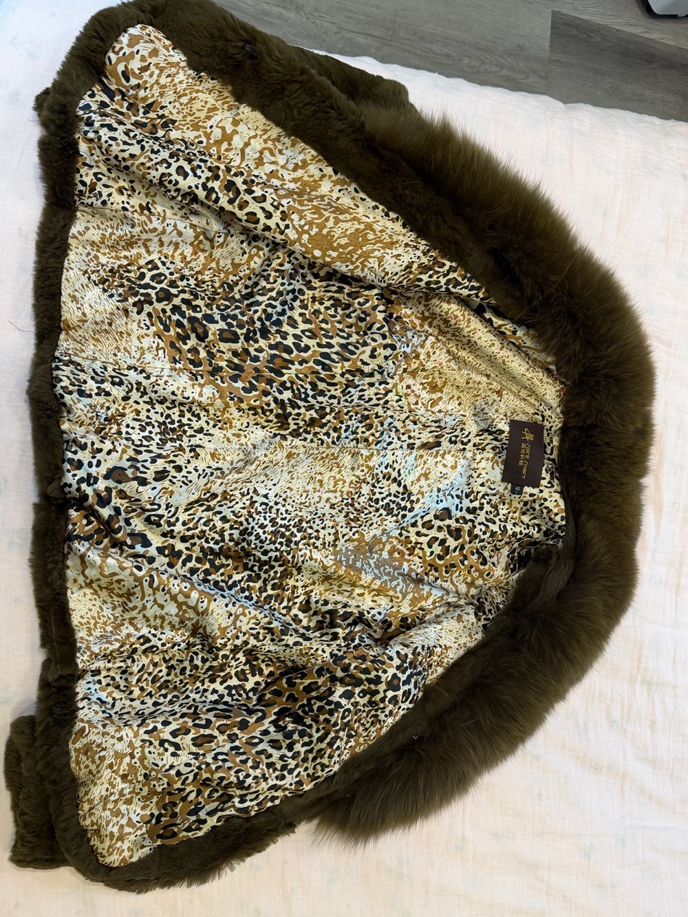 Vintage Olive Rabbit Fur Jacket with Genuine Fox Fur Collar Coat - Picture 8 of 8